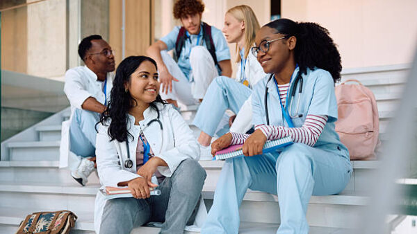 Best Nursing Scholarships in Australia for International Students 2026/2027 : Guide